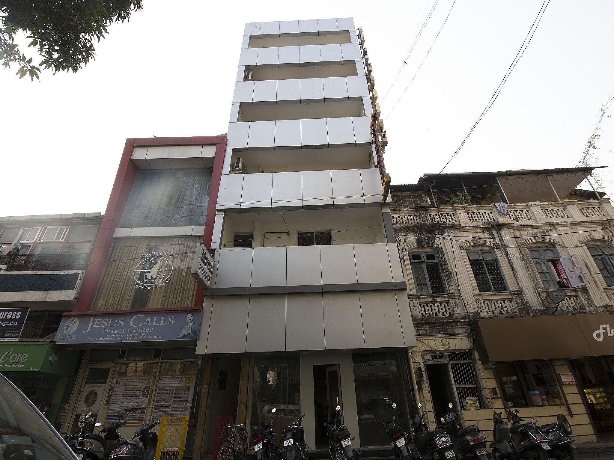 OYO 23631 Mukesh Residency