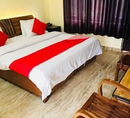 Semi Deluxe Room Only