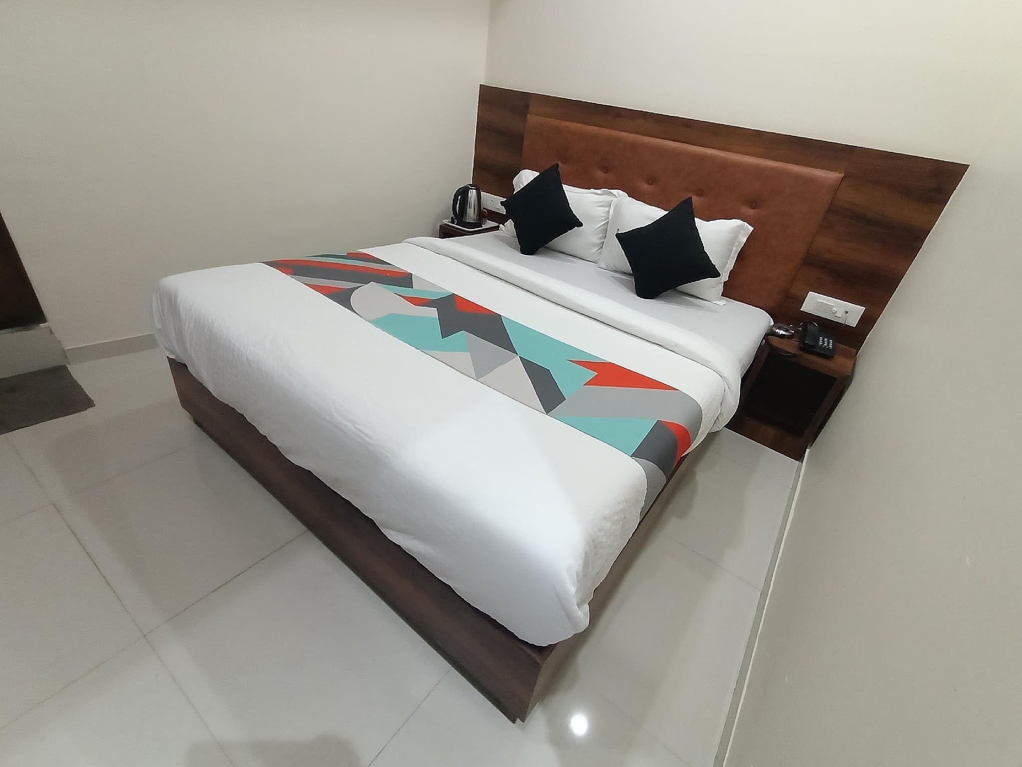 Hotel Lavender Andheri Marol Deluxe Ac Room 3