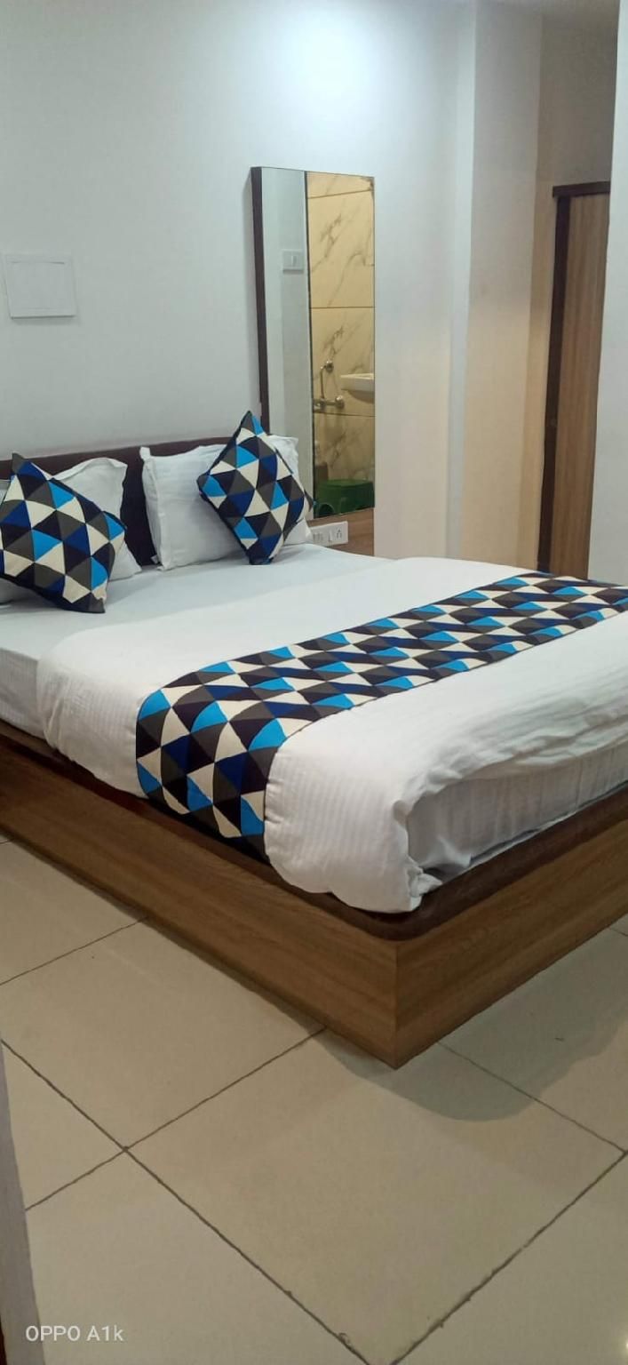Deluxe AC Room