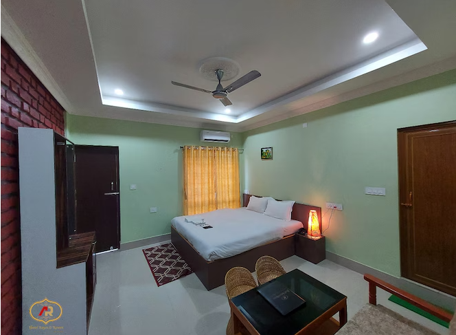 Hotel Aayes & Resort Deluxe Double Room 2