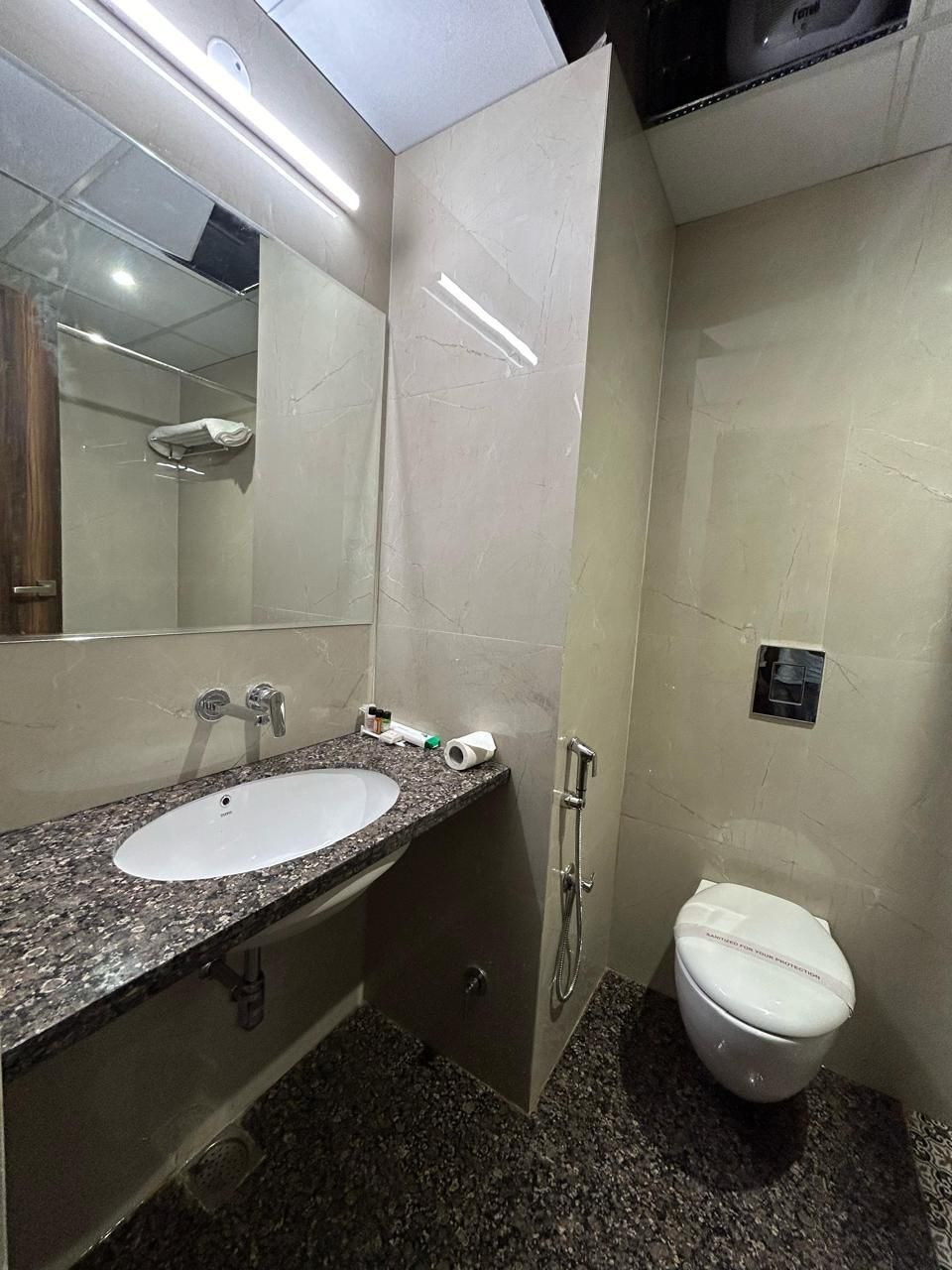 Hotel Om Kedar Deluxe - Balcony 3