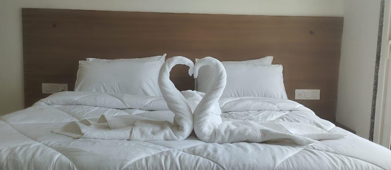 Hotel Om Kedar Deluxe - Air Conditioning