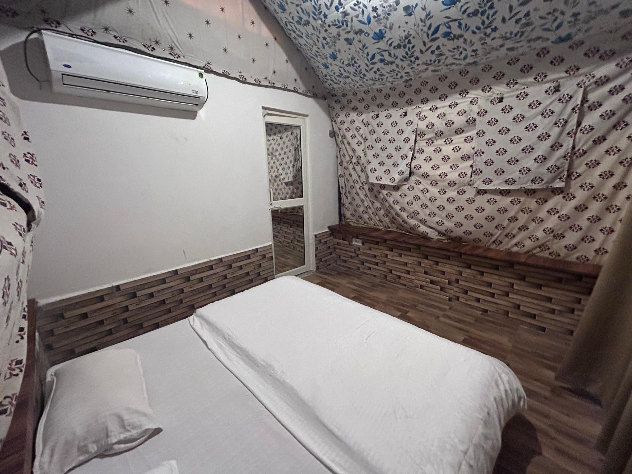 Arc Riverside THE ARC RIVERSIDE Orchha - Hotel Price, Reviews, Photos | Adanione.com