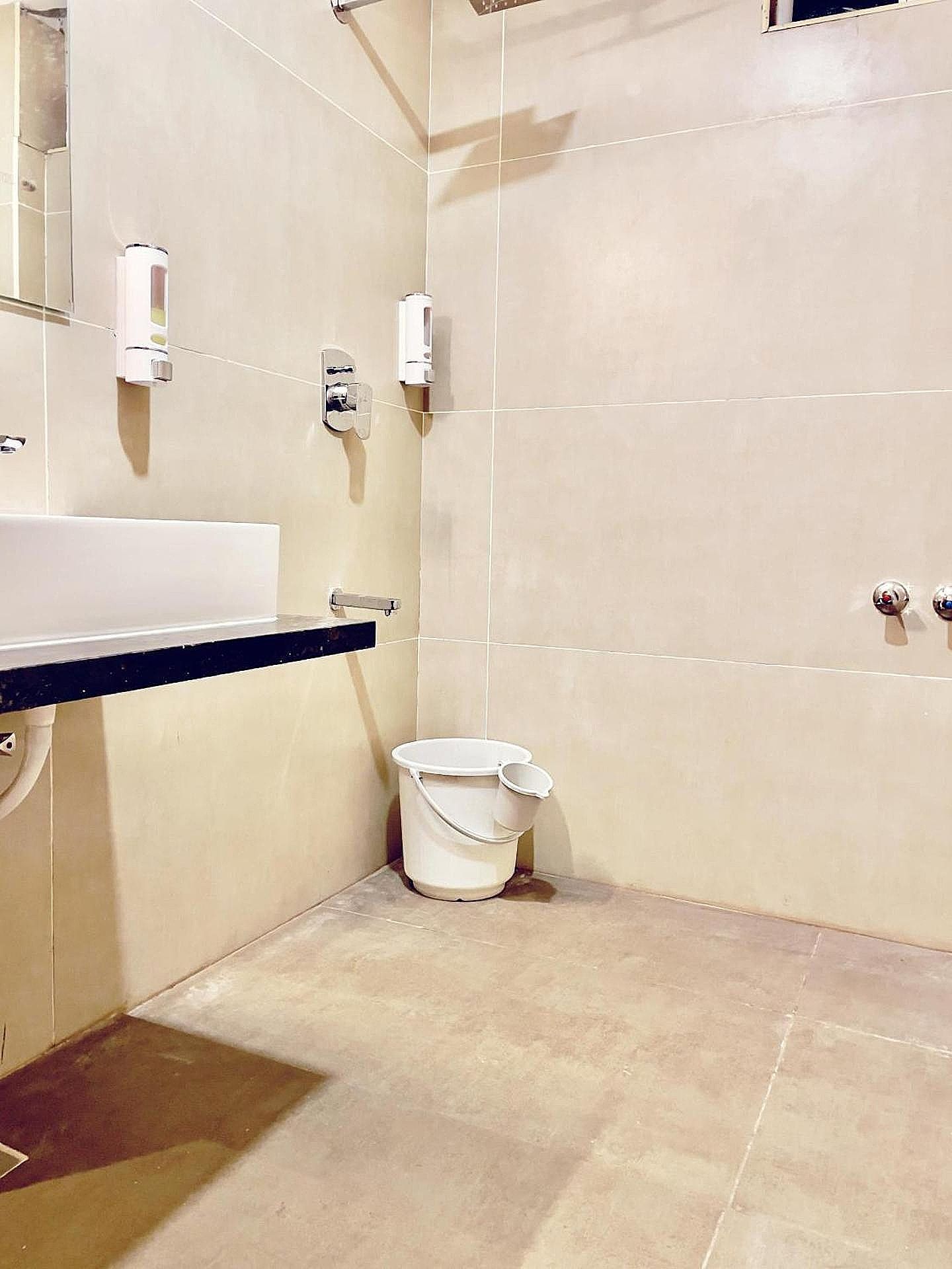 Hotel Emora Tree Deluxe Double Room 3