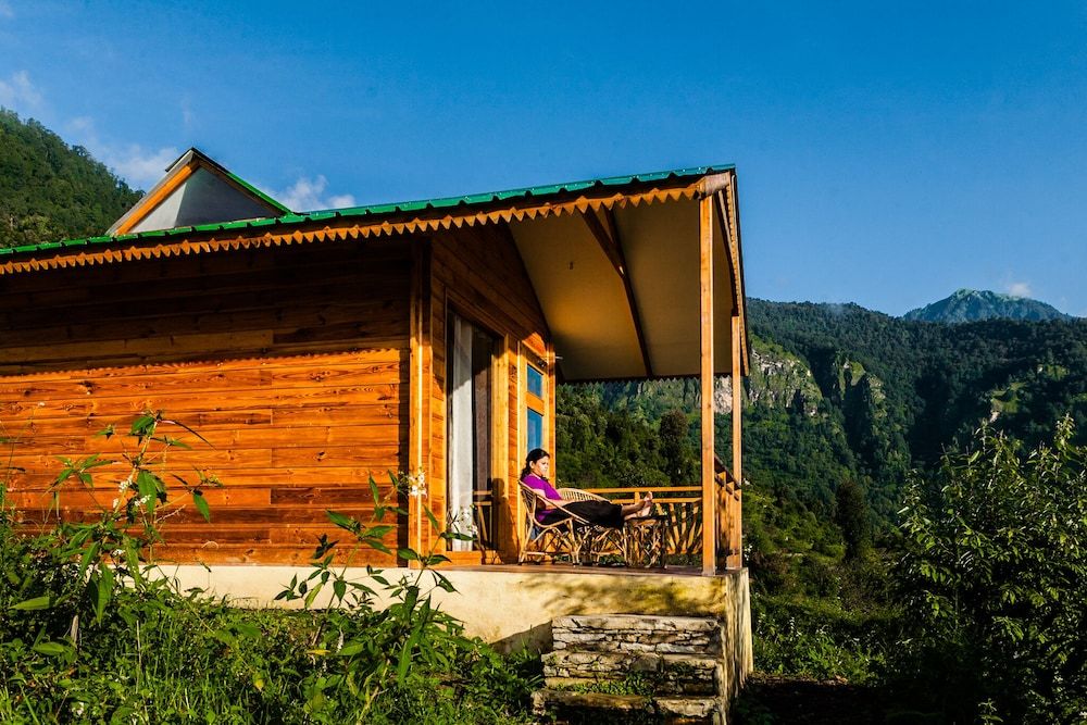 The Goat Village Dayara Bugyal - Hostel