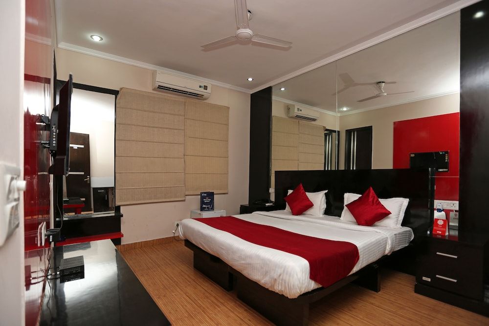 OYO 6575 Shivaay Residency Double or Twin Room 5