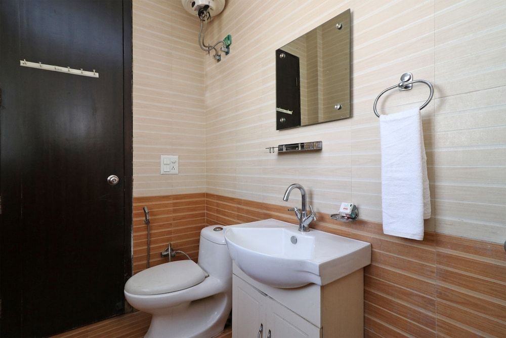 OYO 6575 Shivaay Residency Double or Twin Room 2