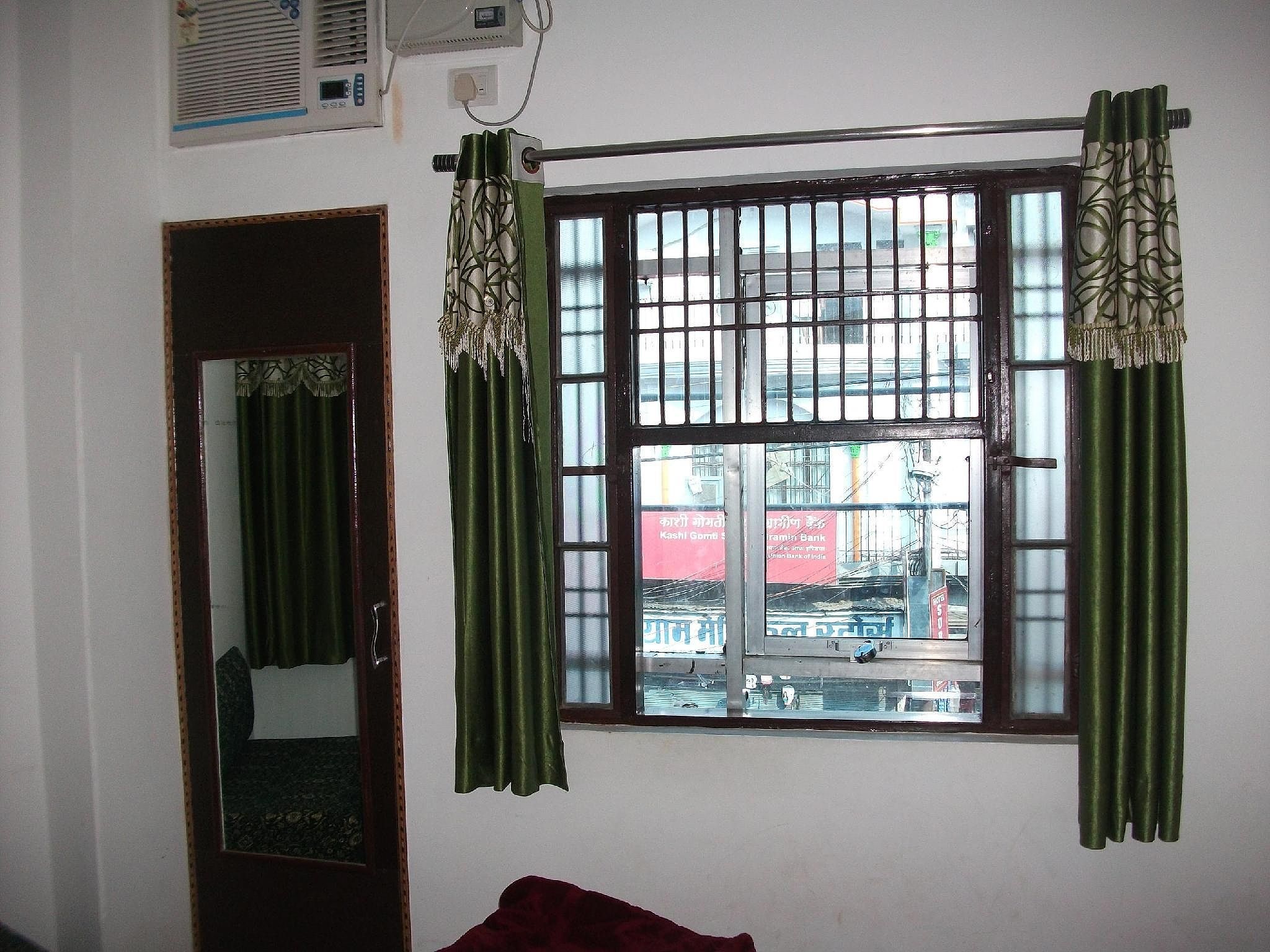 Deluxe Double Bed