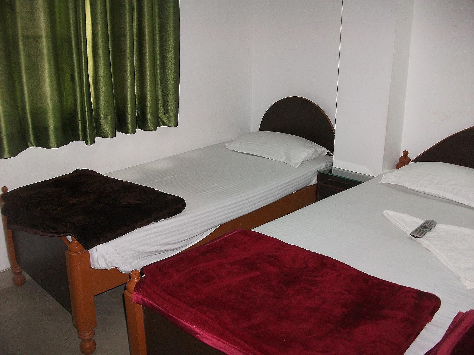 Deluxe Triple Bed Room