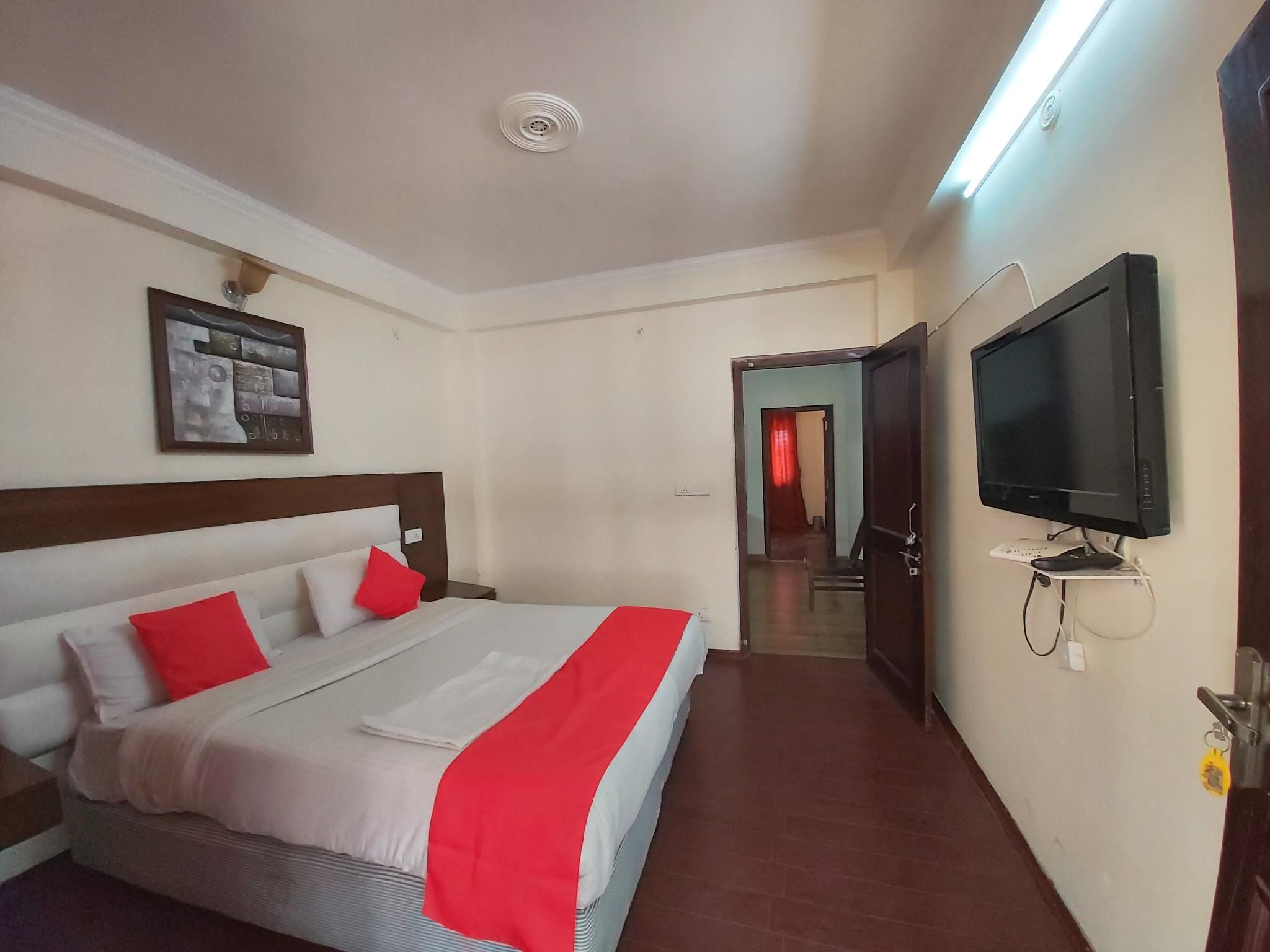 Deluxe Double Room 2