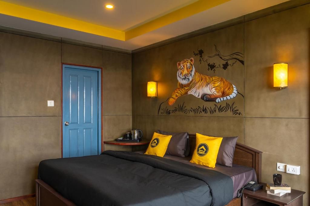 Superior Double Room with Balcony and Valley View