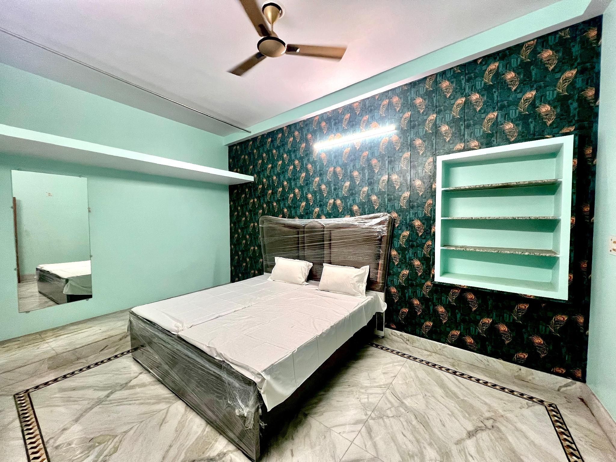 Triple Bed Room With Air Conditioning