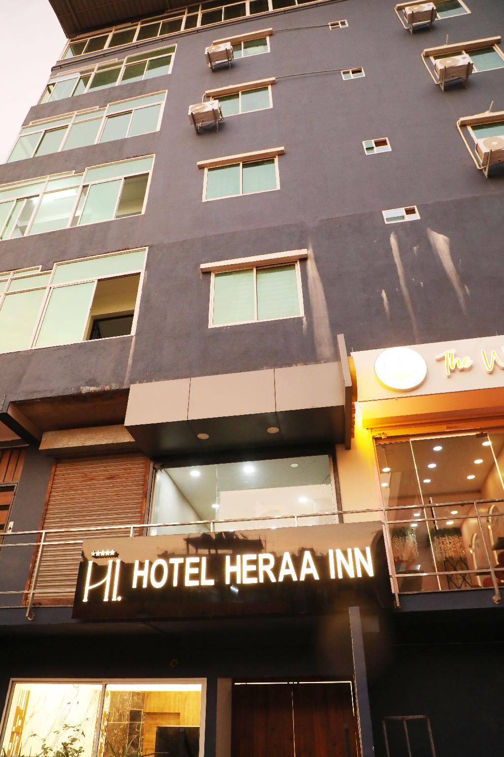 Hotel Heraa Inn 