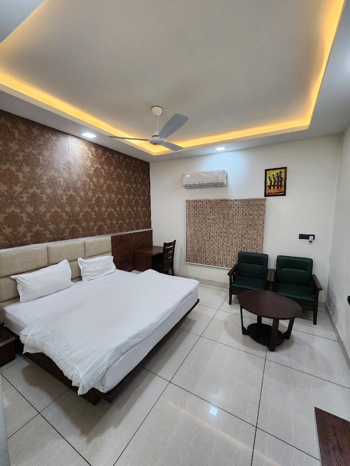 Executive Room - Breakfast Included