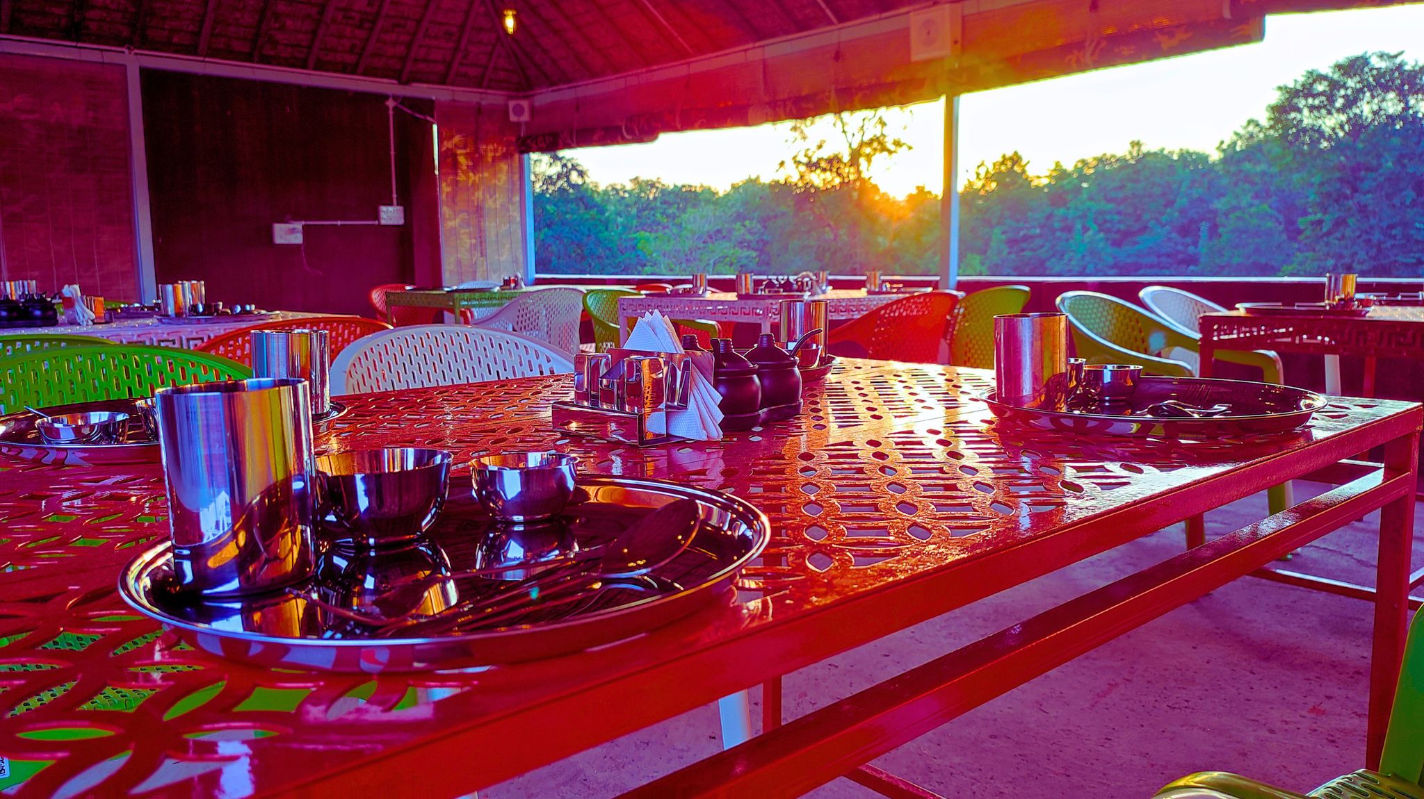 Food & Dining
