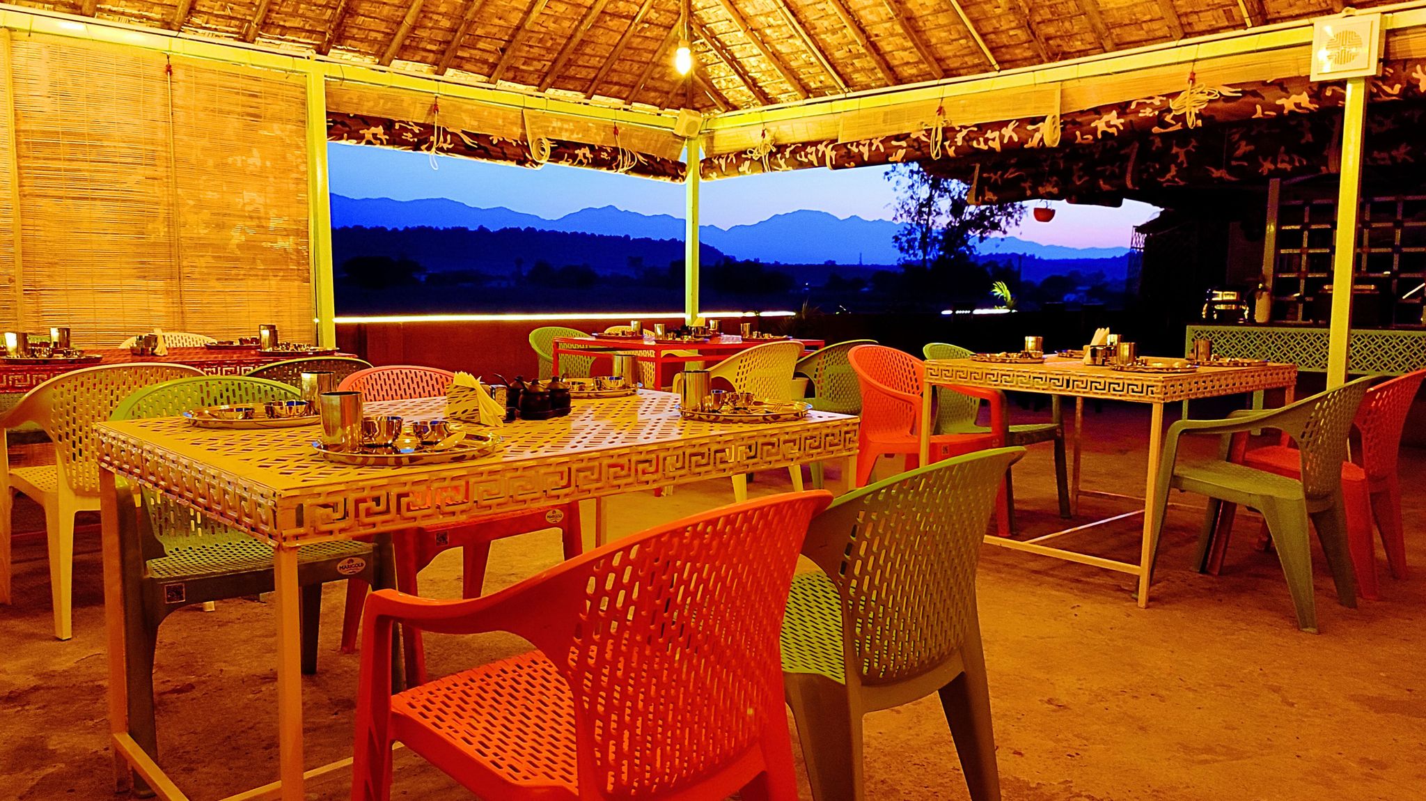 Food & Dining