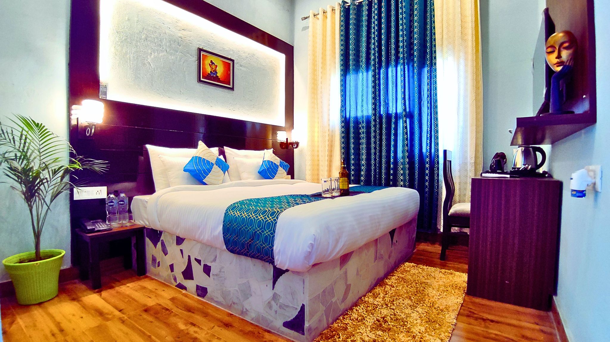THE  Madhu Nandan  Economy Room