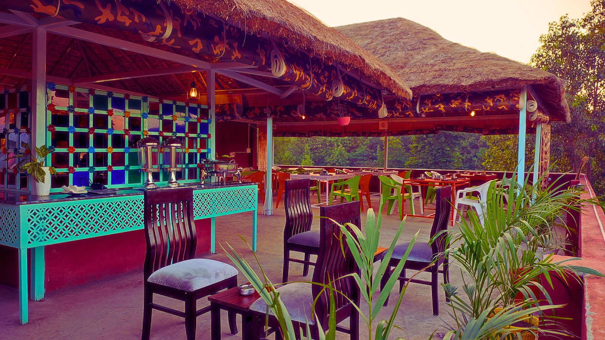 Food & Dining