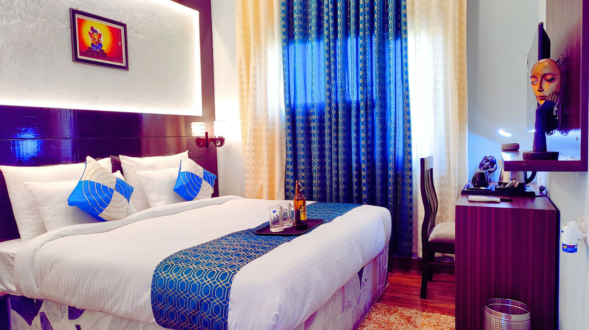 THE  Madhu Nandan  Economy Room 7