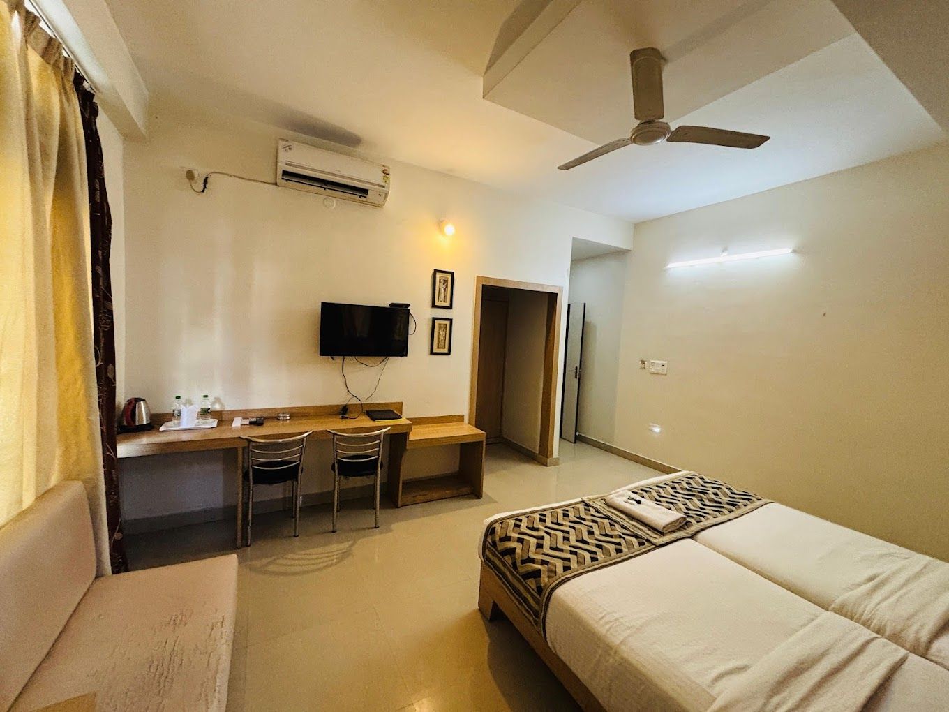 Spectrum Residency Classic Room