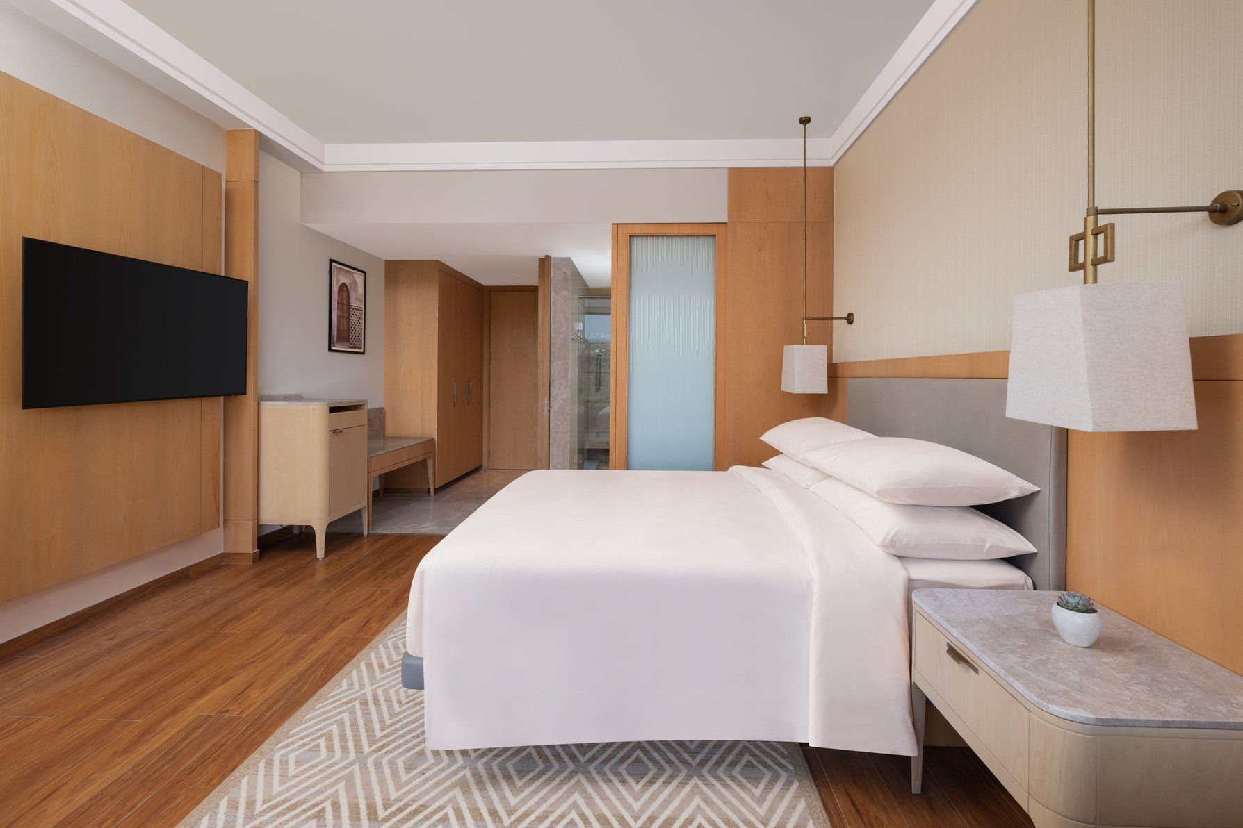 Deluxe, Deluxe Guest room, 1 King, Shrine view