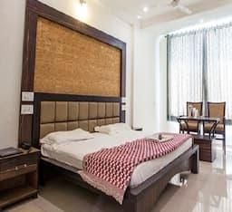 Deluxe Double or Twin