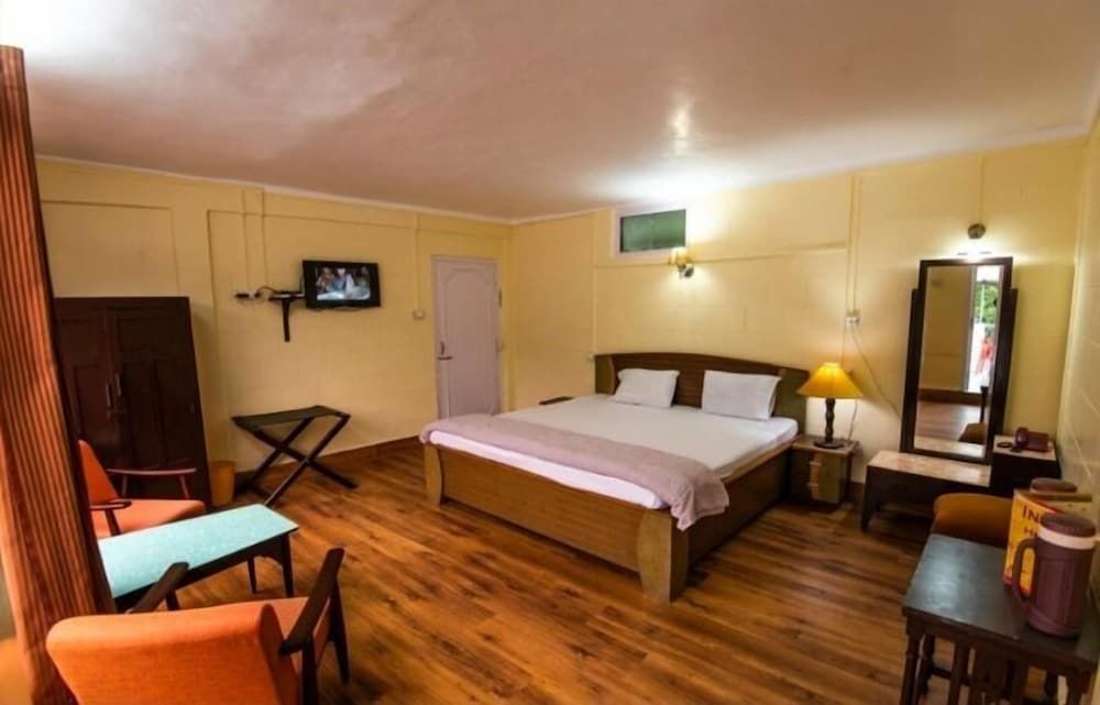 India Hotel Deluxe Double Room