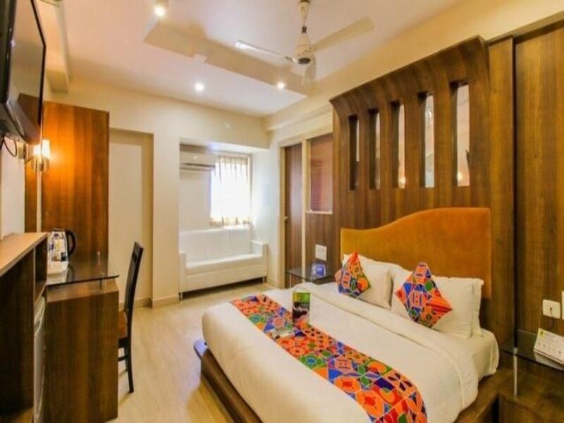 Fabhotel Sg Garden Premium Room 4