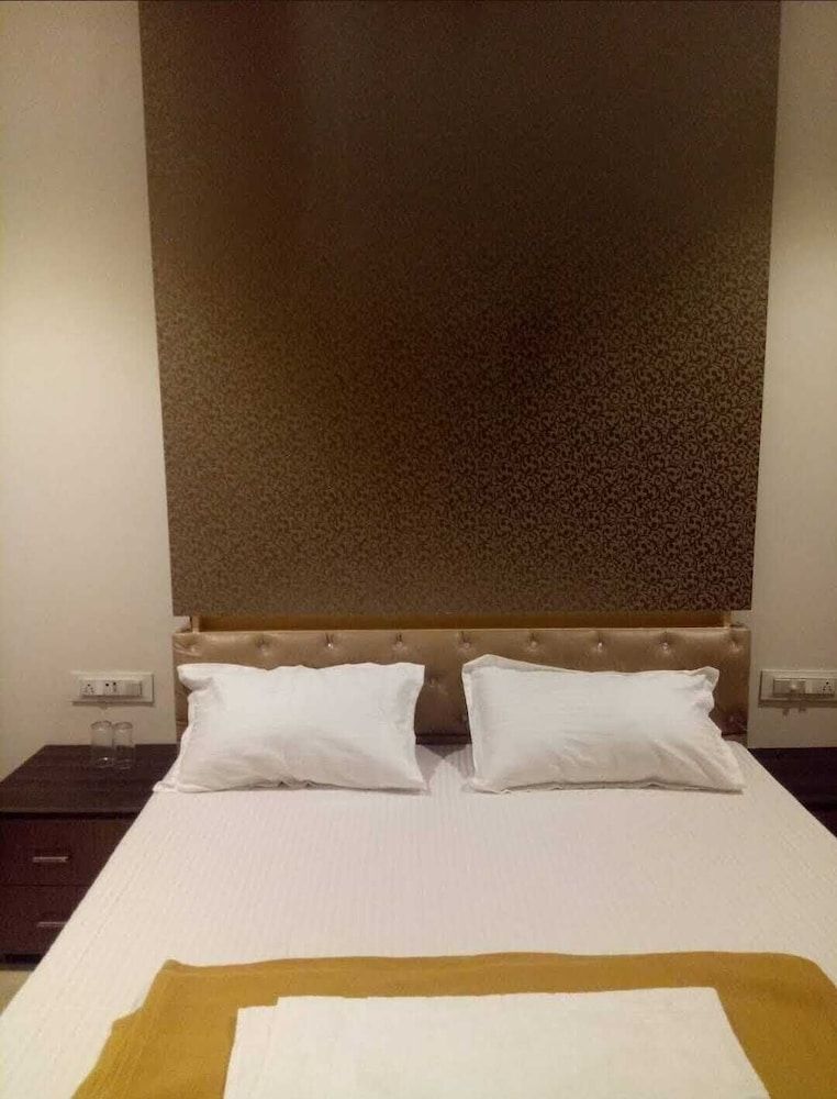 HOTEL HILL VIEW Classic Room 5