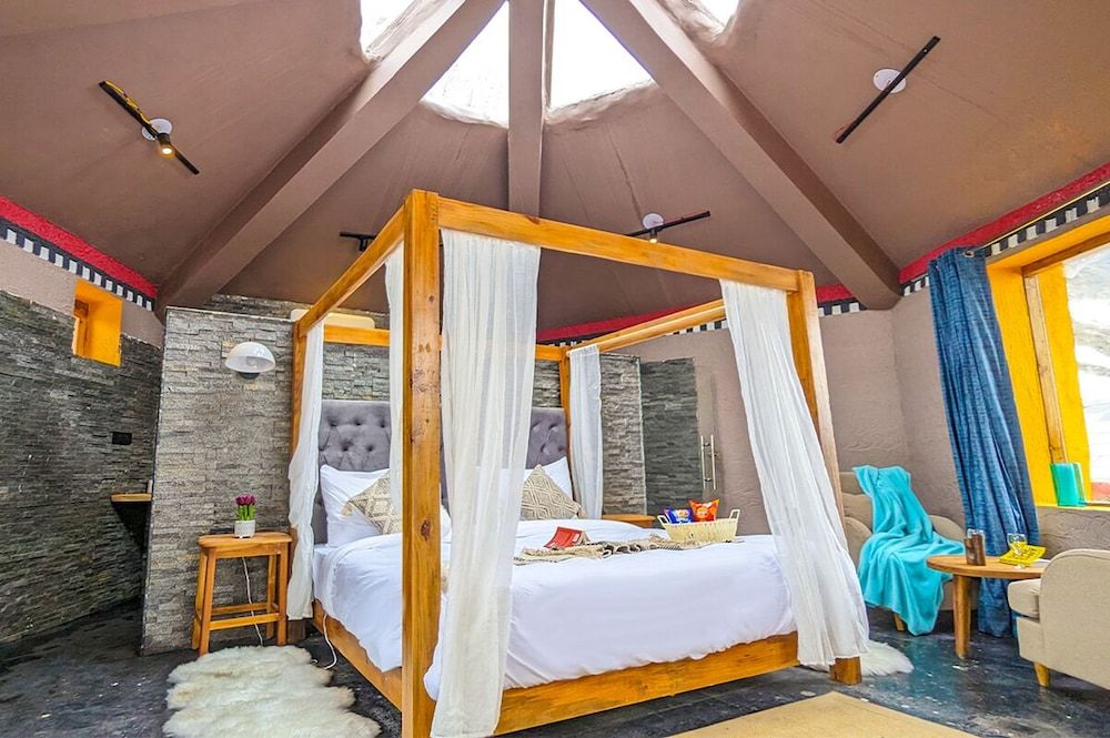 Moustache Koksar Luxuria Deluxe Cottage with Mountain View 5