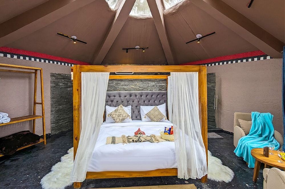 Moustache Koksar Luxuria Deluxe Cottage with Mountain View 2