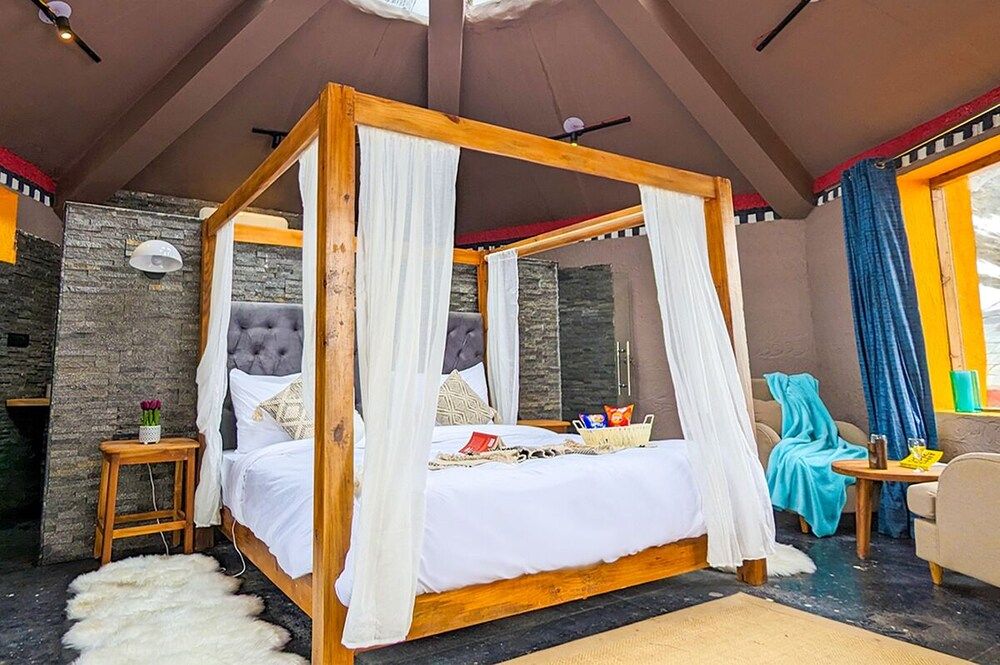 Moustache Koksar Luxuria Deluxe Cottage with Mountain View 6