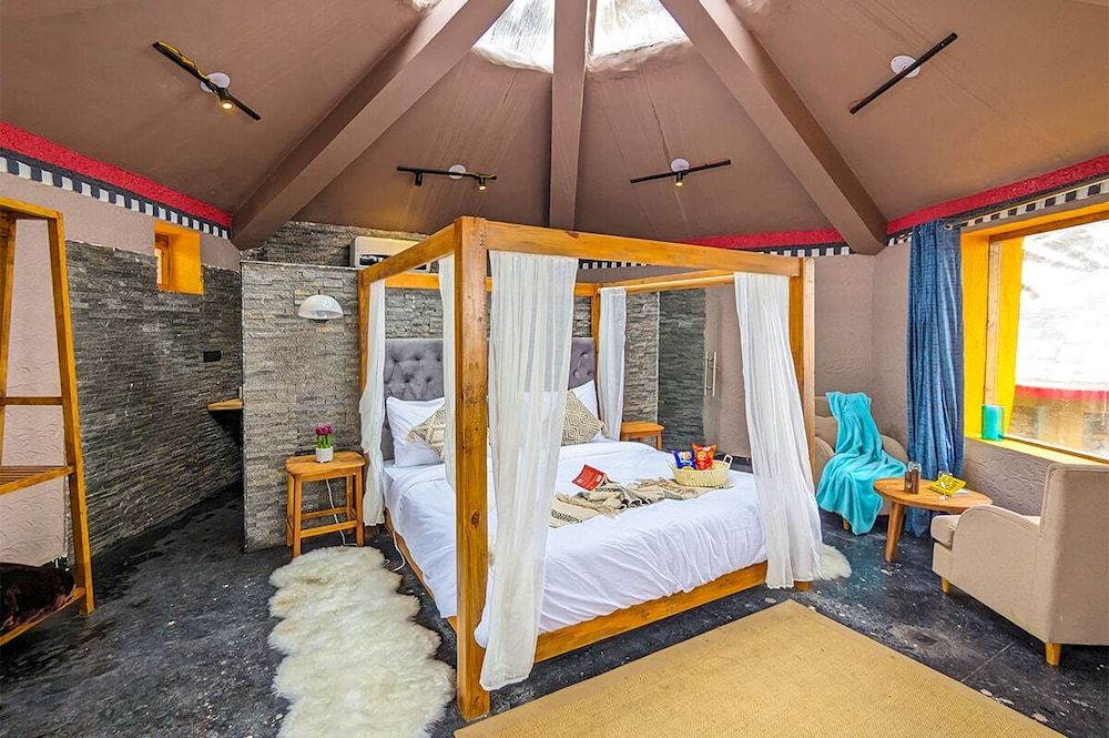 Moustache Koksar Luxuria Deluxe Cottage with Mountain View