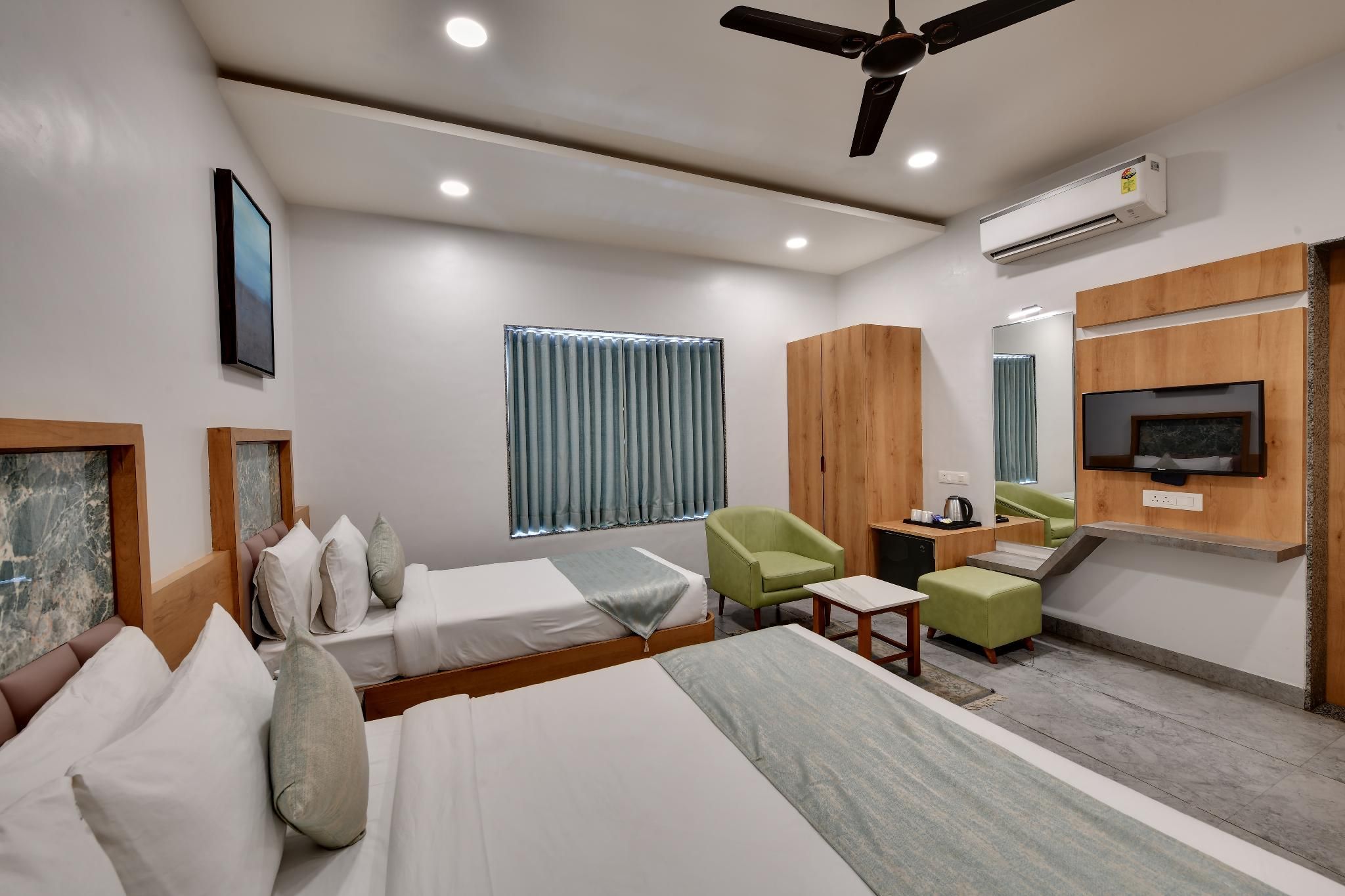 Executive Triple Room