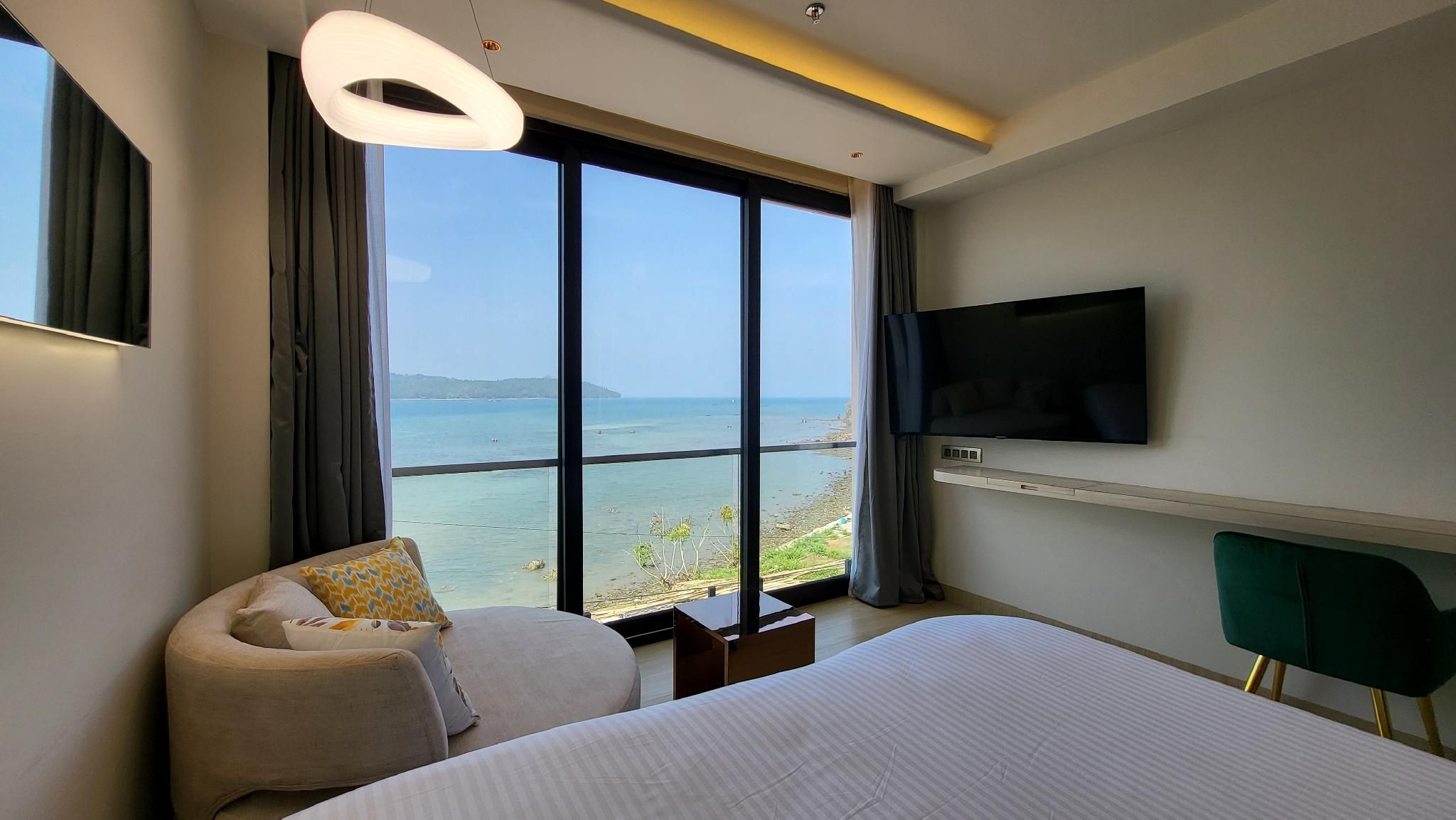 Superior Ocean View
