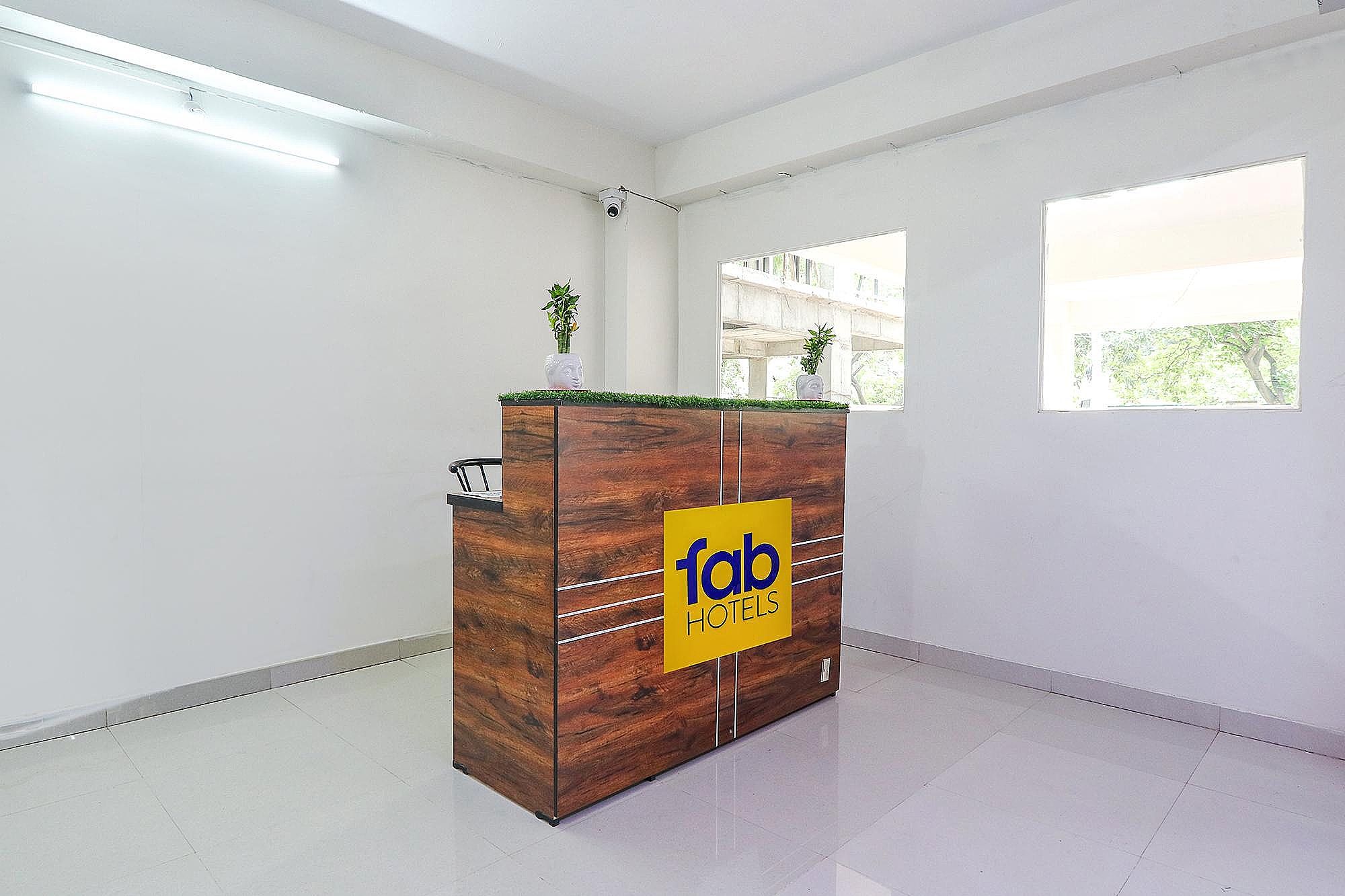 FabHotel Dream Connect