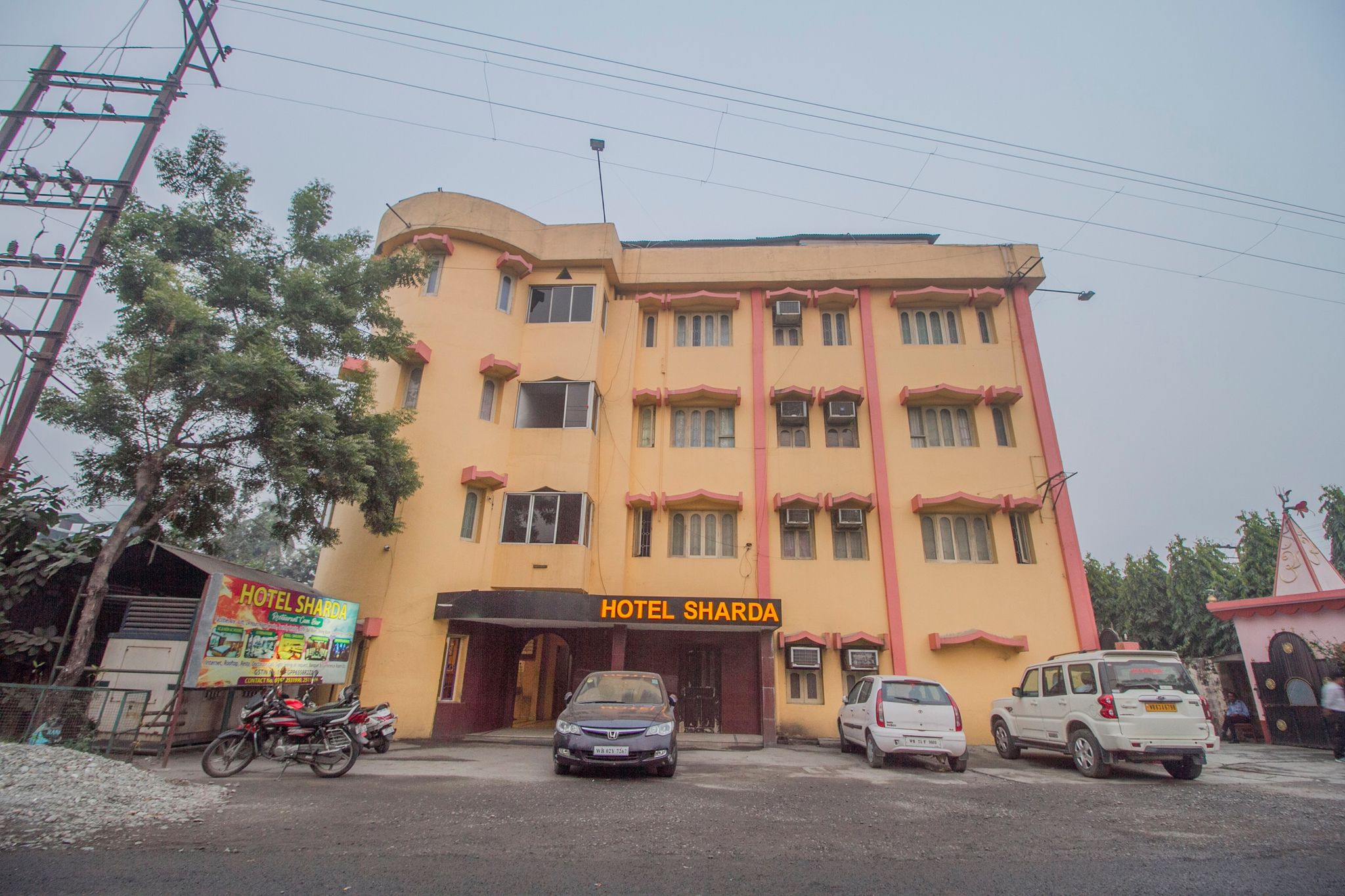 OYO 14085 Sharda Hotel