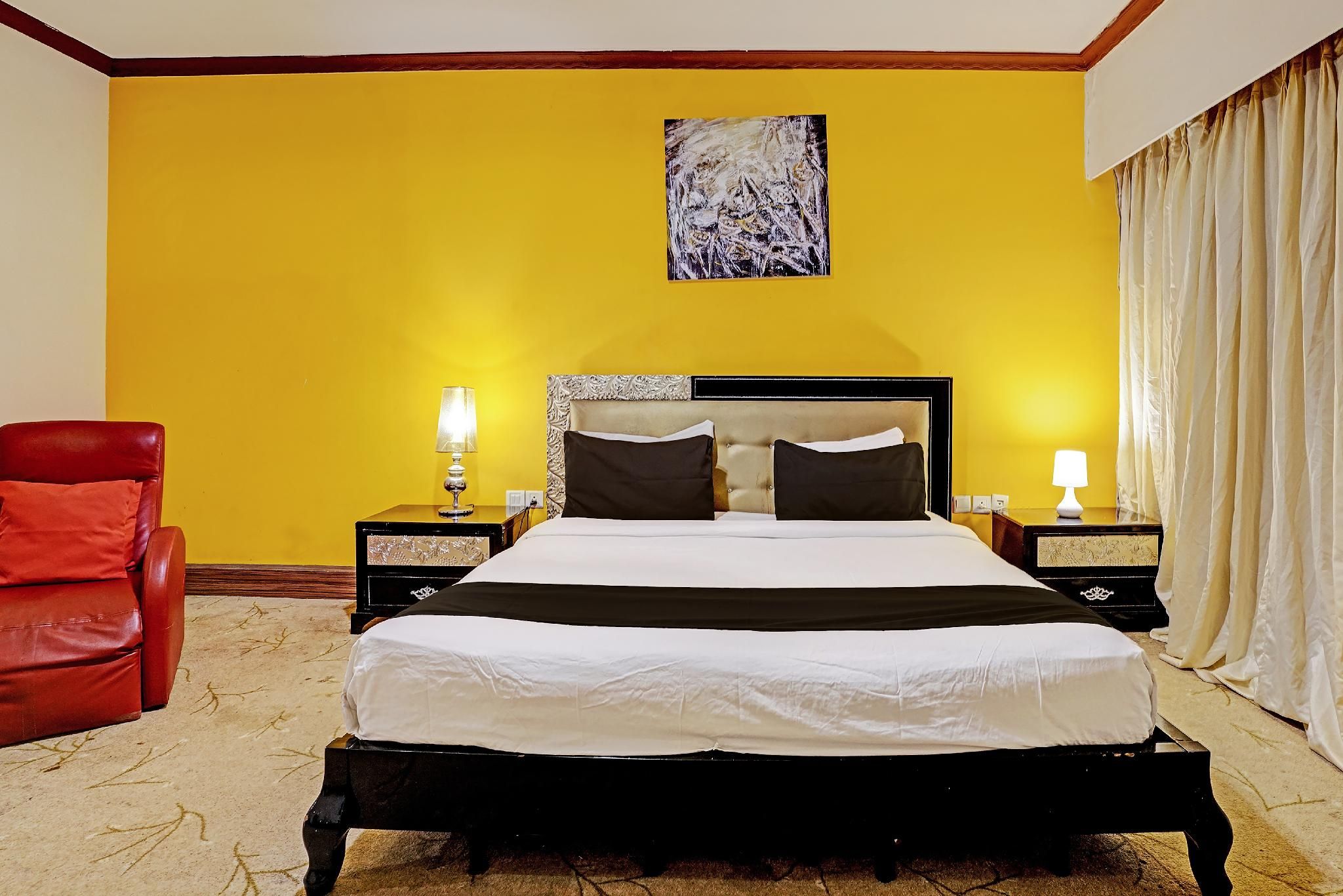 Townhouse Royal Palms Hotel - Lily Standard Suite