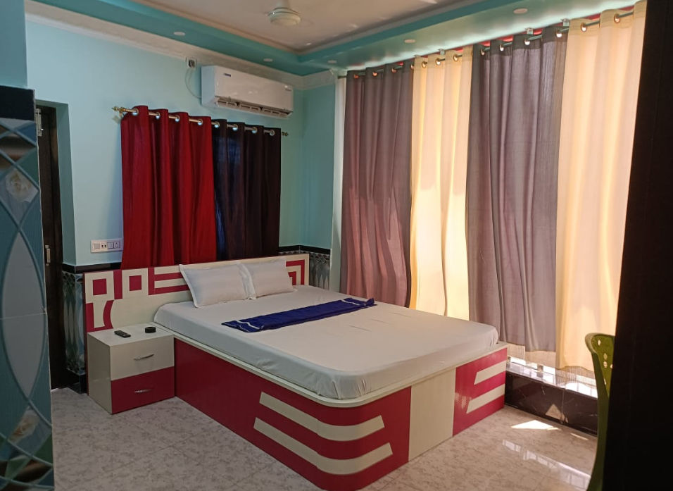Deluxe Double or Twin Room with Air Conditioning