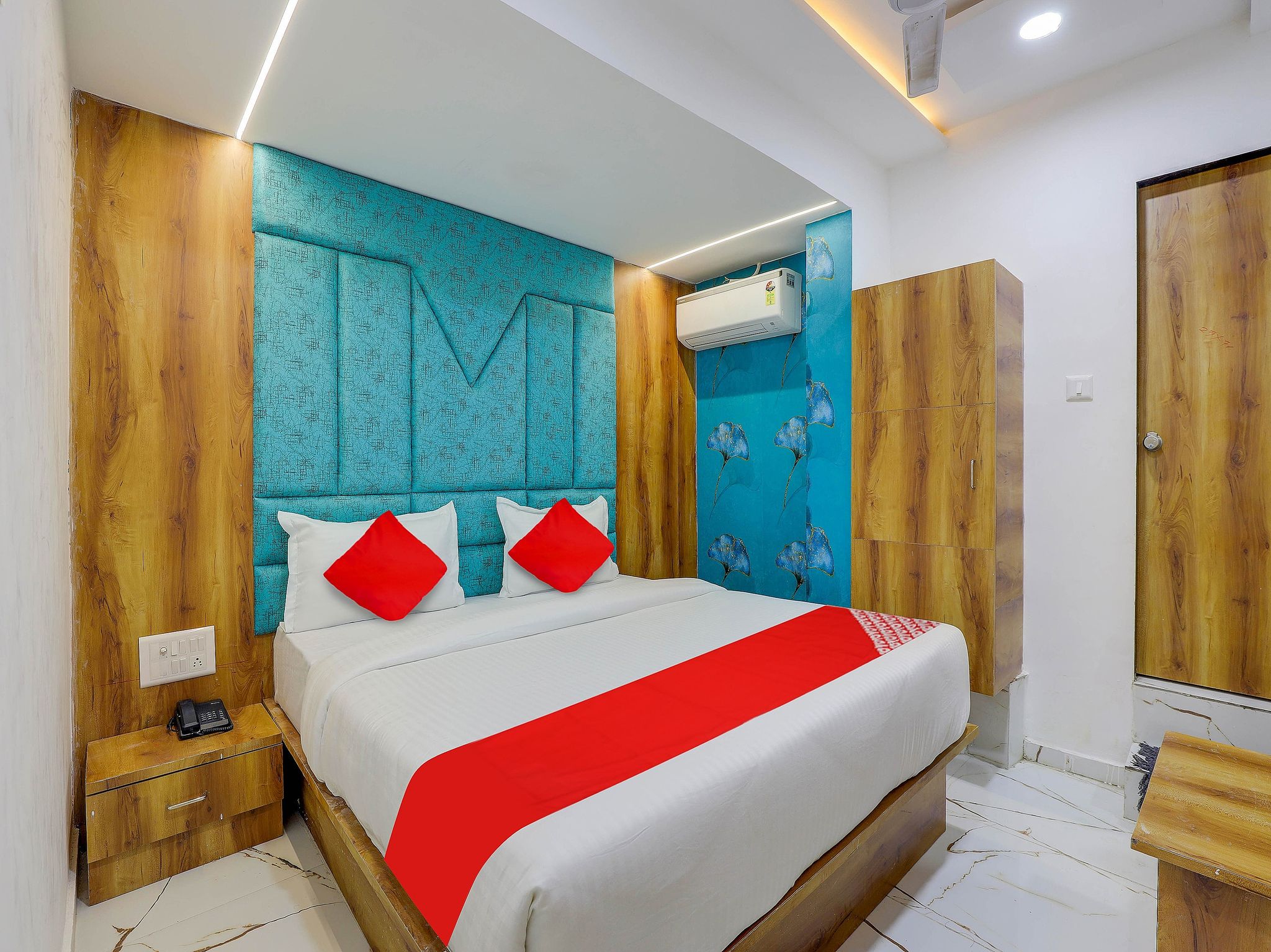 Super Collection O Maninagar Near Railway Station formerly A1 Residency Classic 14