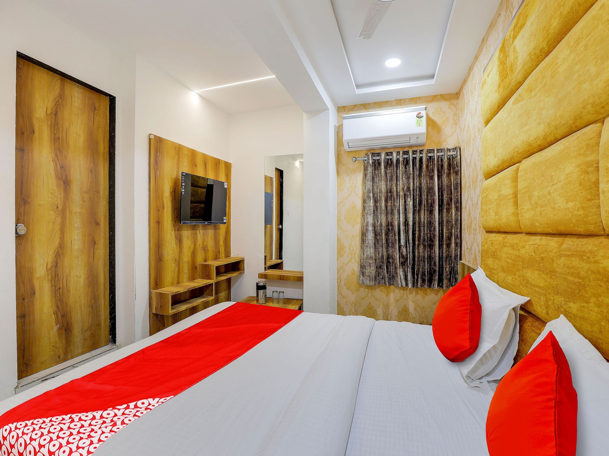 Super Collection O Maninagar Near Railway Station formerly A1 Residency Classic 10