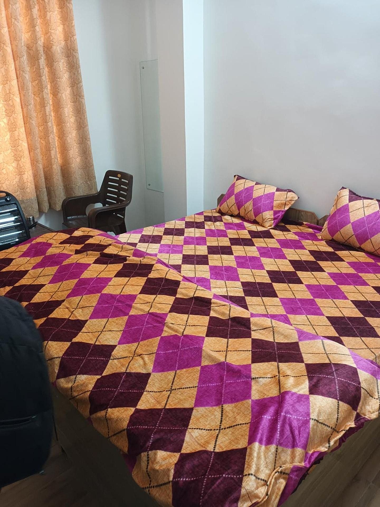 Him Aaranya Homestay Shimla Budget Double Room 4
