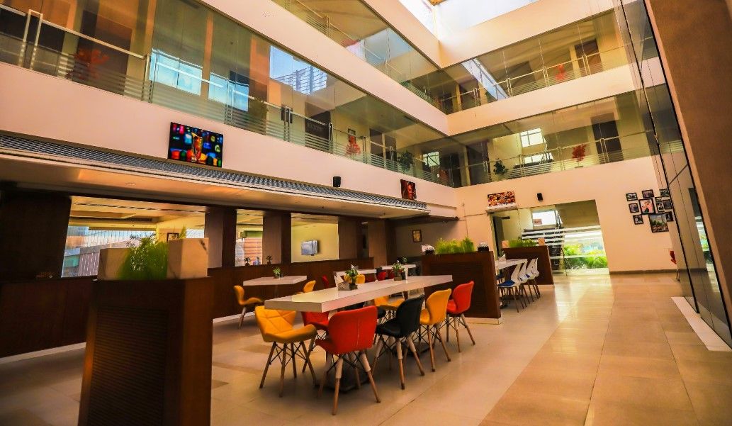 Food & Dining