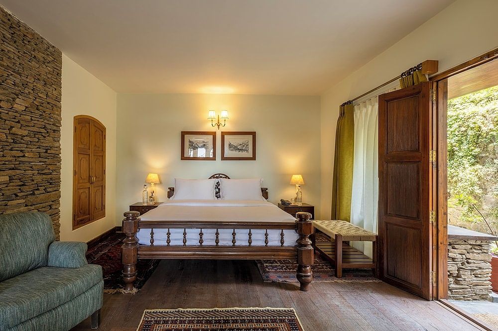 ama Stays & Trails Ballyhack Cottage,Shimla Room, 4 Bedrooms (White Oaks) 3