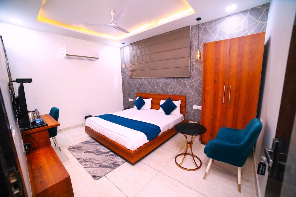 Royal Palace Super Deluxe Room