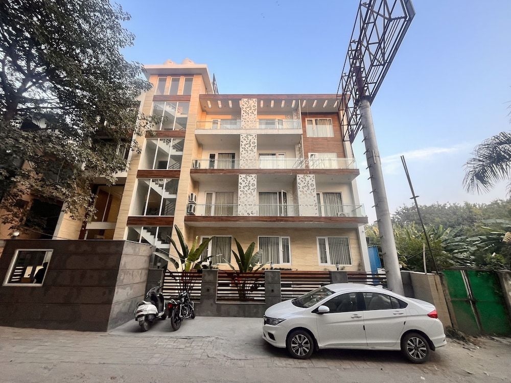 HOTEL FLOCK COLIVING