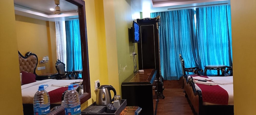 N k Grand Days hotel Standard Double Room 5