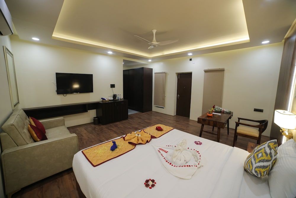 Lake Valley Resort and Spa, Tirupati Royal Suite 14