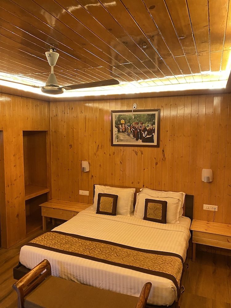 Oakwood Hamlet Resort - Shoghi - Shimla Cottage 3